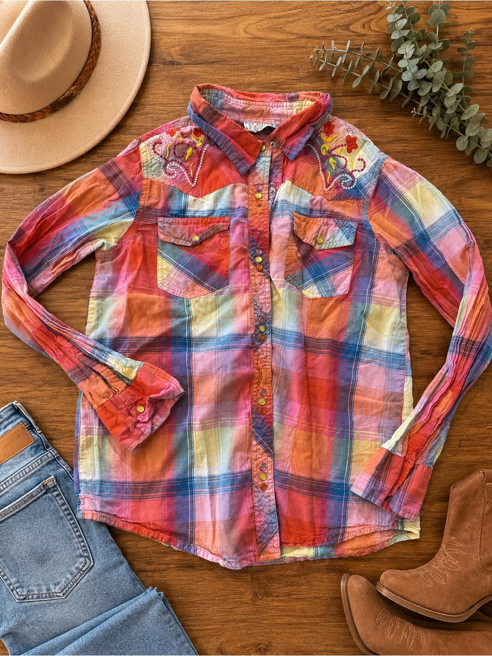 Women’s Pink Cattlelac Embroidered Snap Long Sleeve Shirt Size Med  (w)